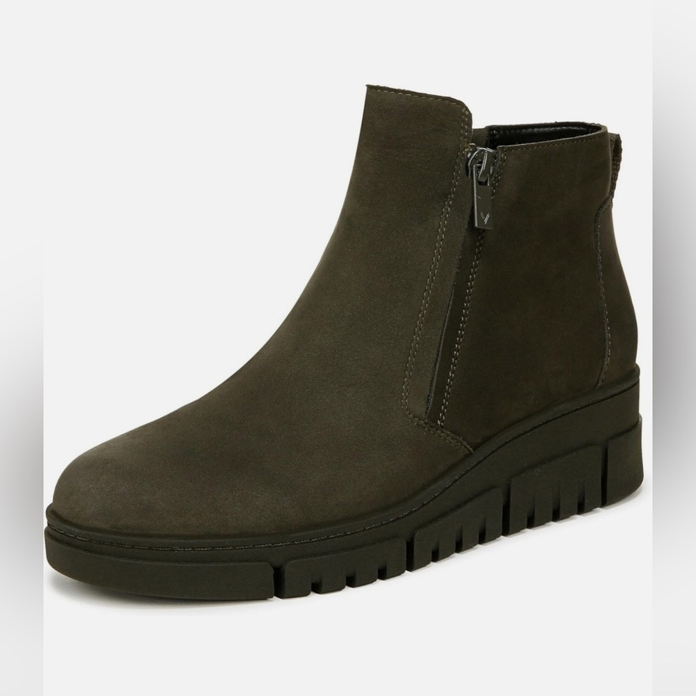 Vionic Women’s Uptown Sur Platform Wedge Green Pull On Booties Size 6.5